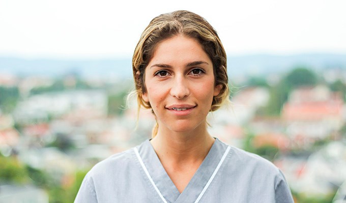 Tandläkarstudent Joanna har sommarjobbat på Rosenlund Folktandvård 

